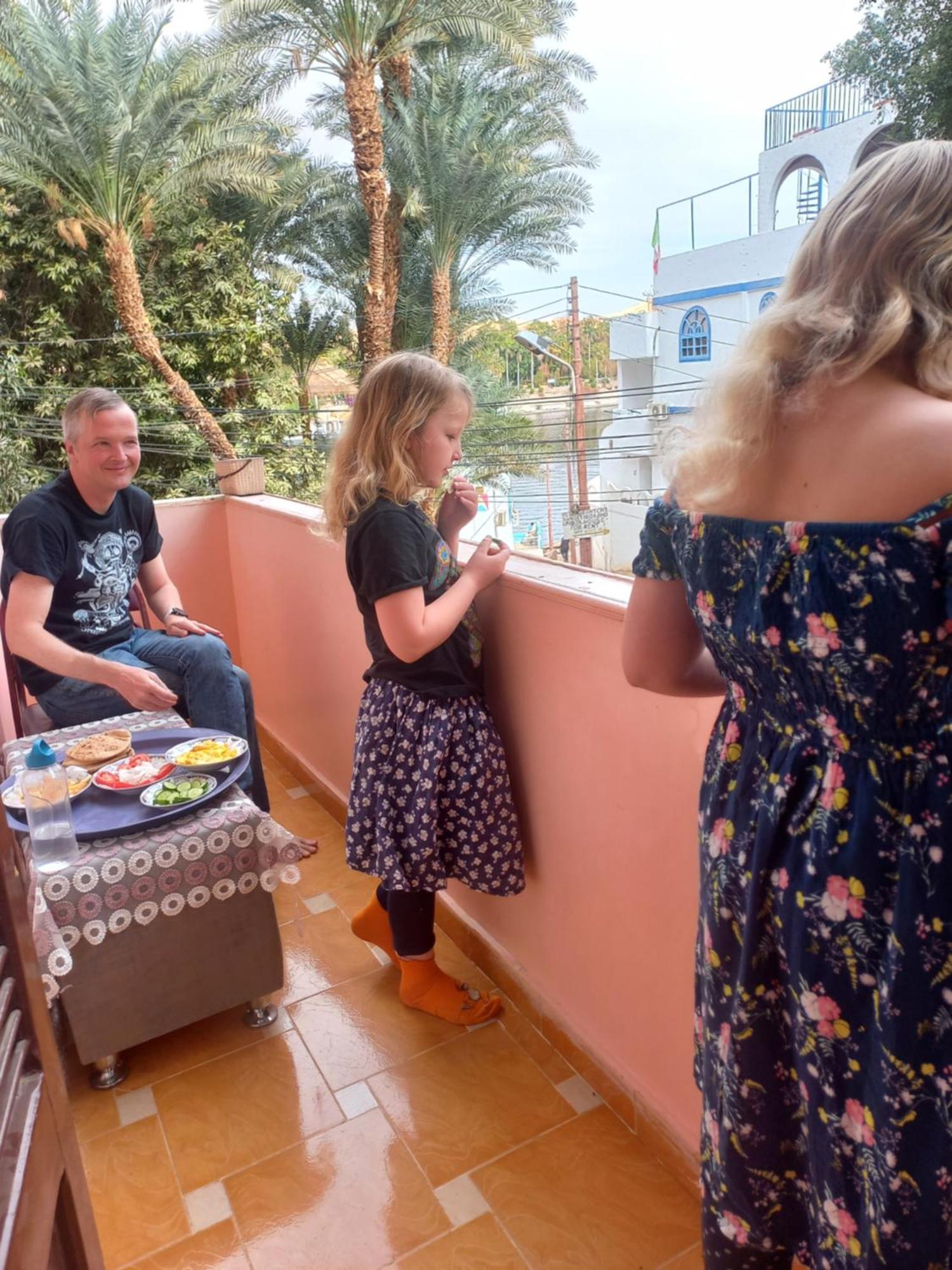 אסואן Charming Nubian Guest House מראה חיצוני תמונה